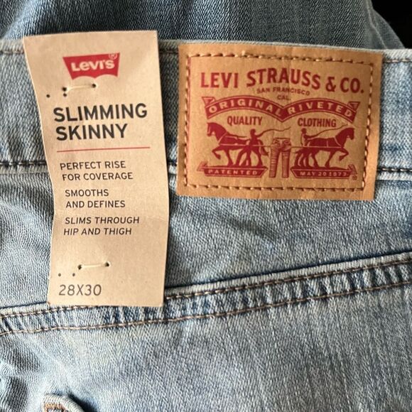 New with tags Levi’s 311 Slimming Skinny jeans, size 28/30. - Picture 6 of 6